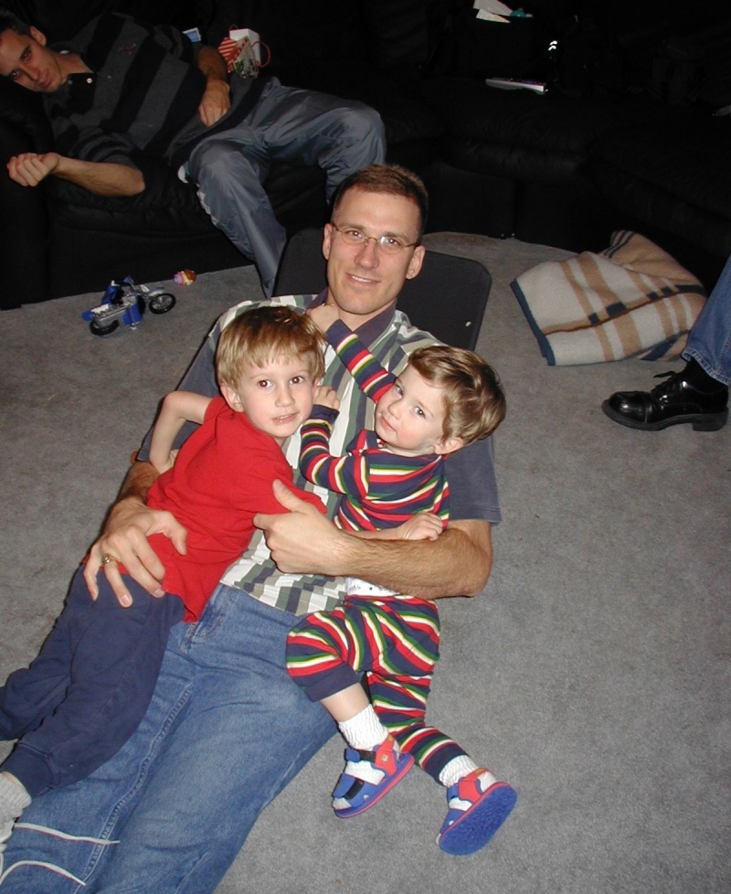 Hildebrand Christmas ScreenSaver/800x600_2002-12-25-06 Christmas Day J&H.jpg